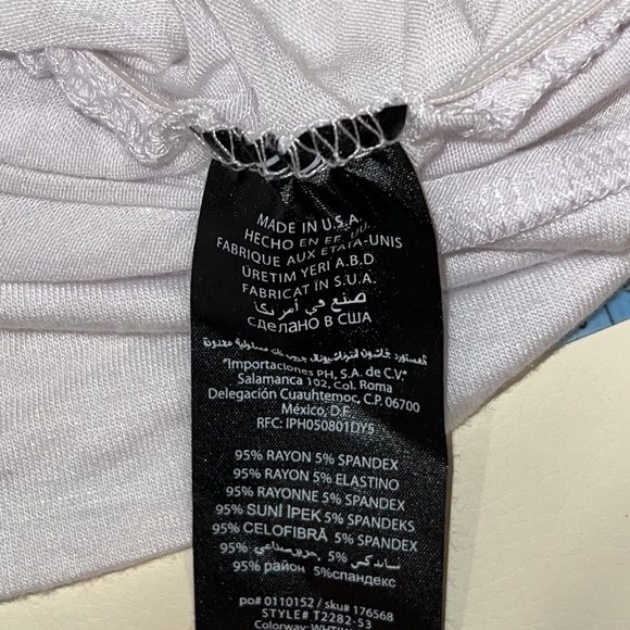 2b Bebe top in white, size medium - Picture 7 of 7